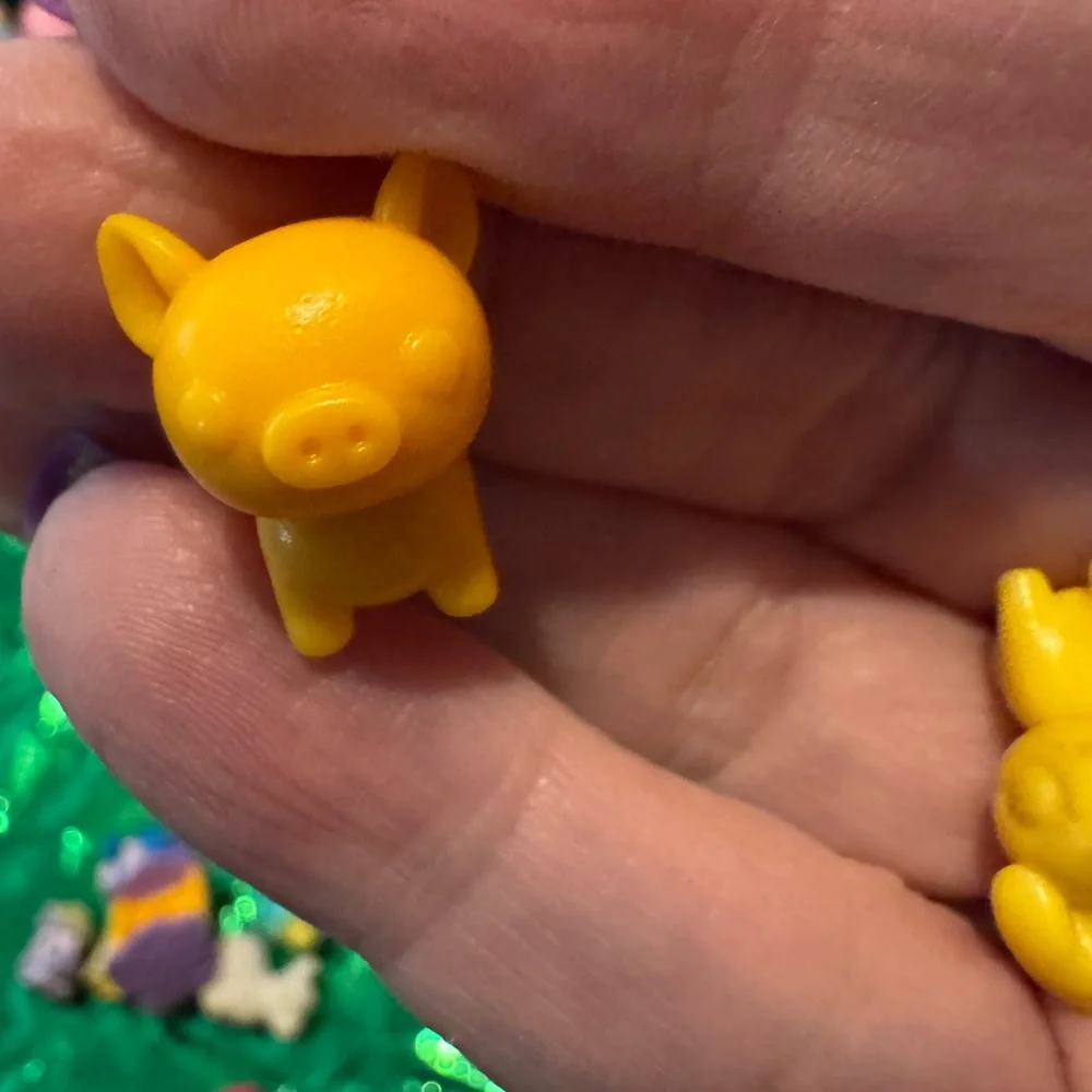 Mini figures squinkies, shopkins, misc